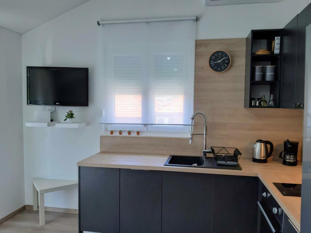 Apartment Pepina Водице Екстериор снимка