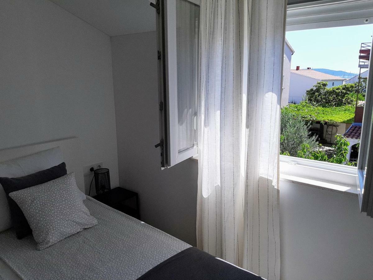 Apartment Pepina Водице Екстериор снимка